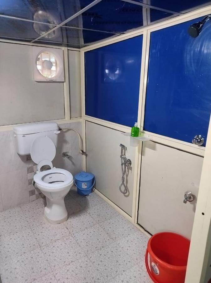 Rajeswari Ac Dormitory For Indian Males Only Port Blair Buitenkant foto